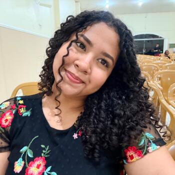 Babysitter in Ananindeua: Marcela