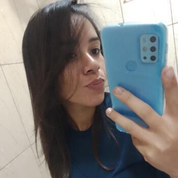 Babá em Betim: Losangela