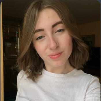 Babysitter in Rochefort: Cindy