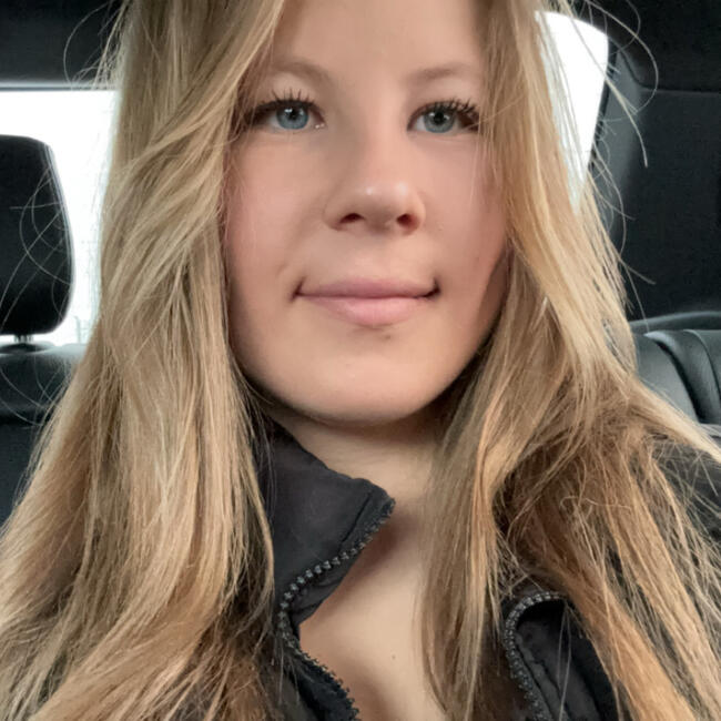 Babysitter in Spokane Valley: Kseniya