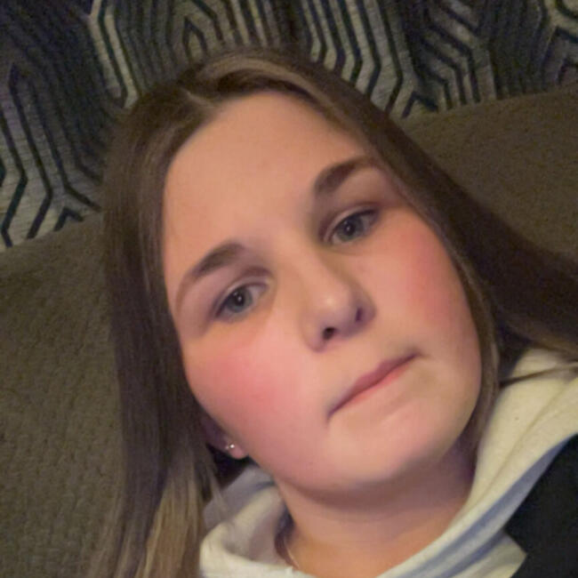 Babysitter in Rosenallis: Niamh