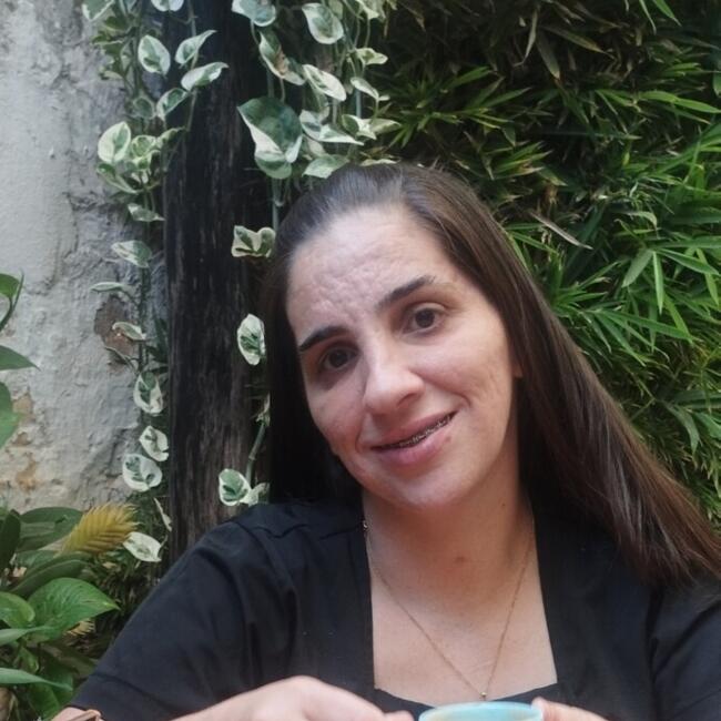 Babysitter in Araçatuba: Simone