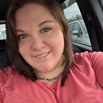 Babysitter in Poplar Bluff: Amber