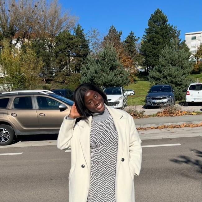 Babysitter in Besançon: Aïssatou