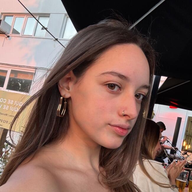 Babysitter in Montijo: Gabriella
