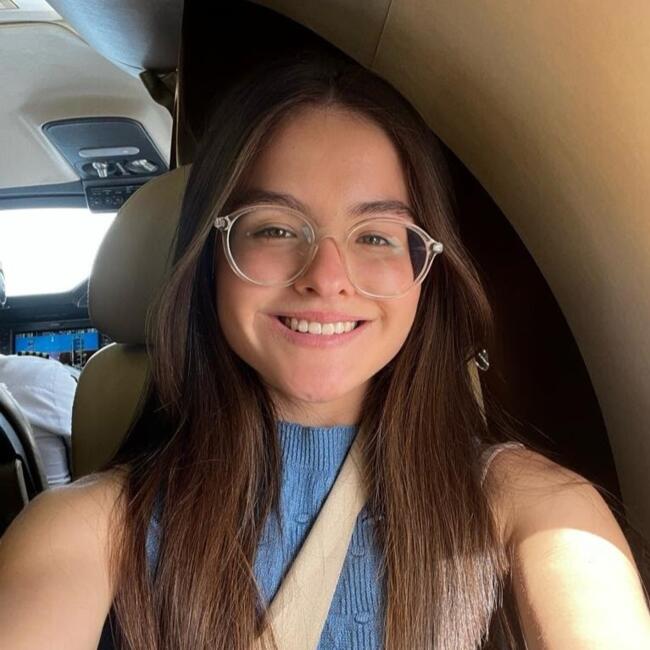 Babysitter in Florianópolis: Isabely