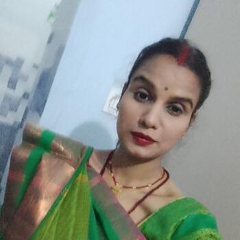 Nanny job in Pune: babysitting job Khushboo