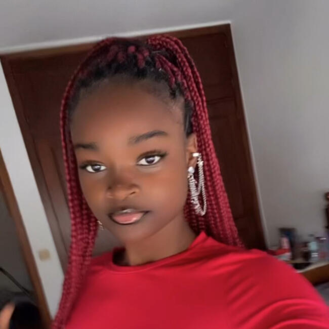 Babysitter em Chaves: Adelzy