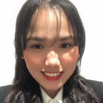 جليسة أطفال دبي: Jonadee