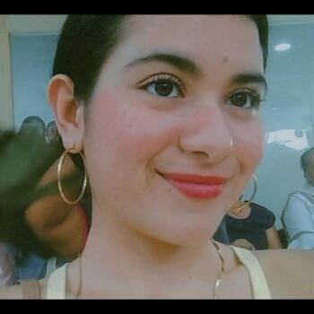 Babysitter in Cartagena: Valeria