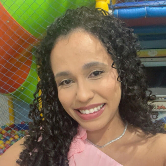 Babysitting job in Florianópolis: Lorena