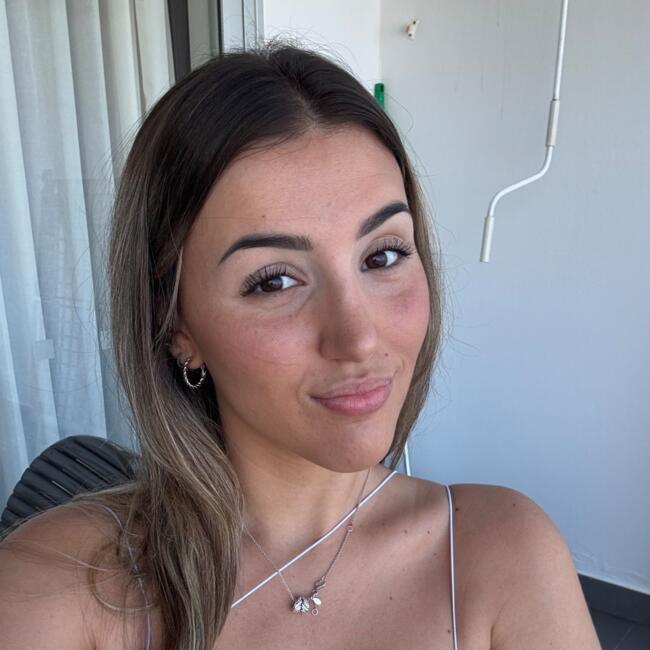 Babysitter in Aljaraque: Alba