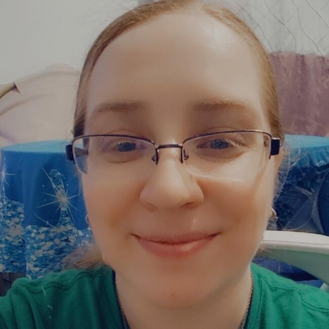 Babysitter in Visalia: Odessa