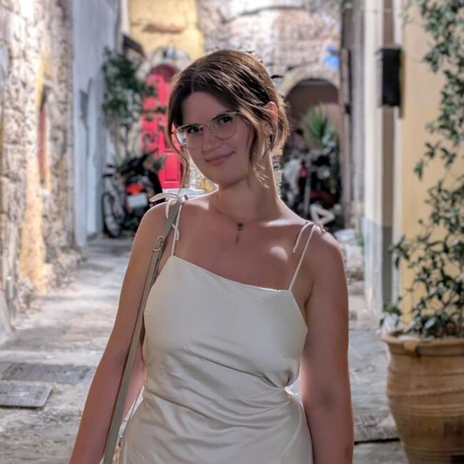 Babysitter in Durham: Loredana