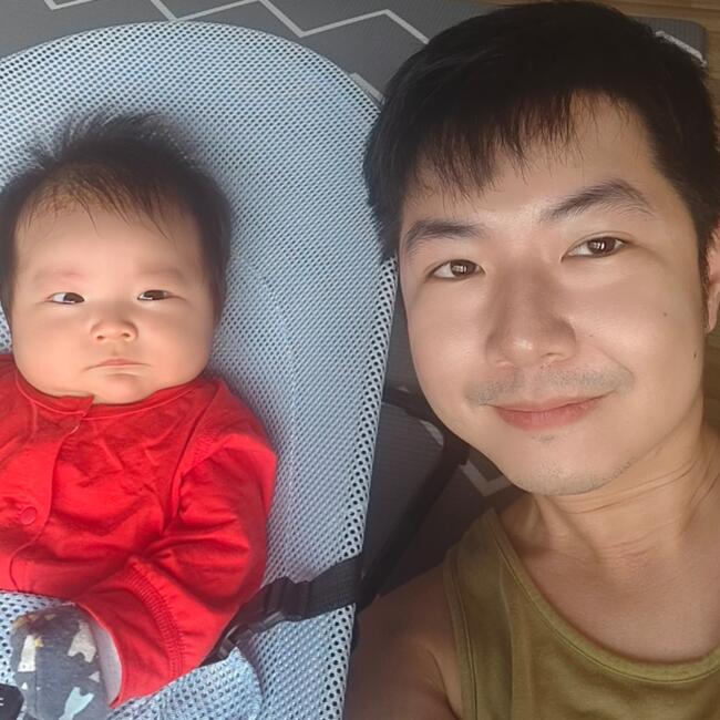 Singapore Island 的临时保姆工作: Robin