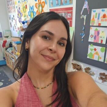Babysitter in Charneca de Caparica: Isabella