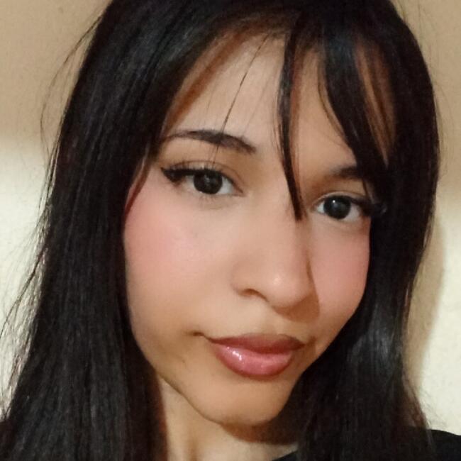 مربية أطفال في الجزائر: Maria