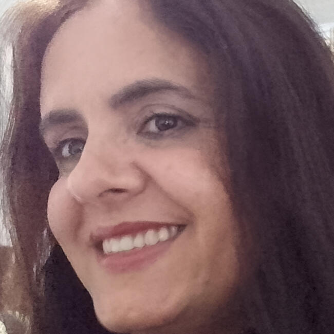 Babysitter in Ponta Grossa: Edicléia Portella