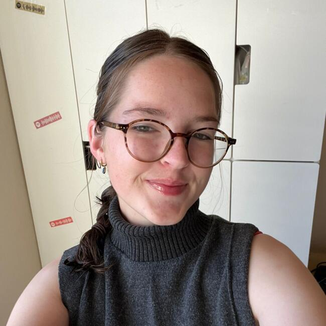 Babysitter in Jabbeke: Luna