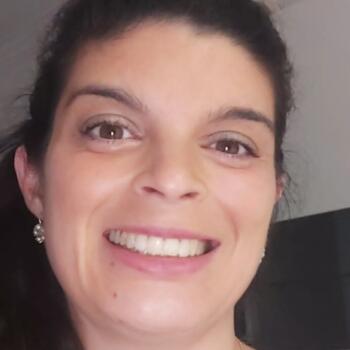 Babysitter in Santa Maria da Feira: Carina