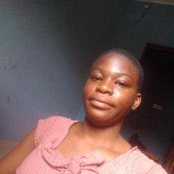 Babysitter Lagos: Eruseke