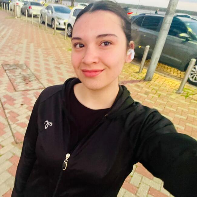 Babysitter in Rosario: Cindy