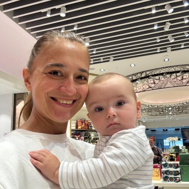 Babysitting job in London: Nina
