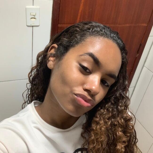 Babysitter in Belford Roxo: Hellen