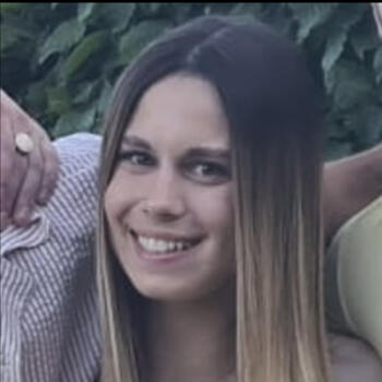 Babysitter in La Chapelle-sur-Erdre: Laura