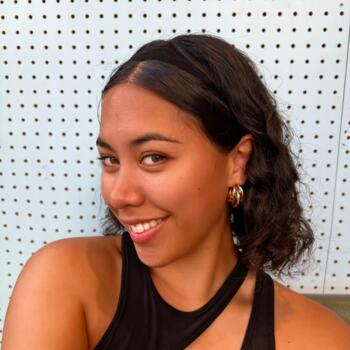 Babysitter in Varennes-sur-Allier: Lea