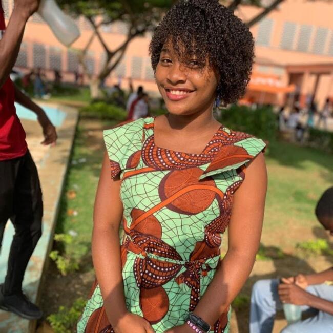 Babysitting job in Meadela: Geni