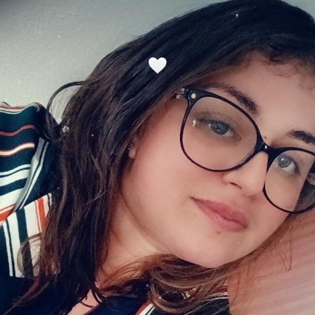 Babysitter in Sainte-Marie-aux-Chênes: Clara