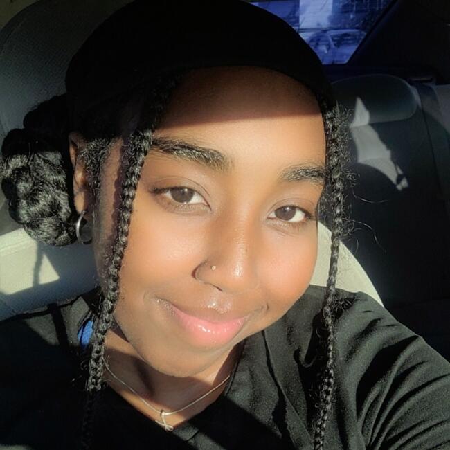 Babysitter in Santa Clarita: Kinnidi