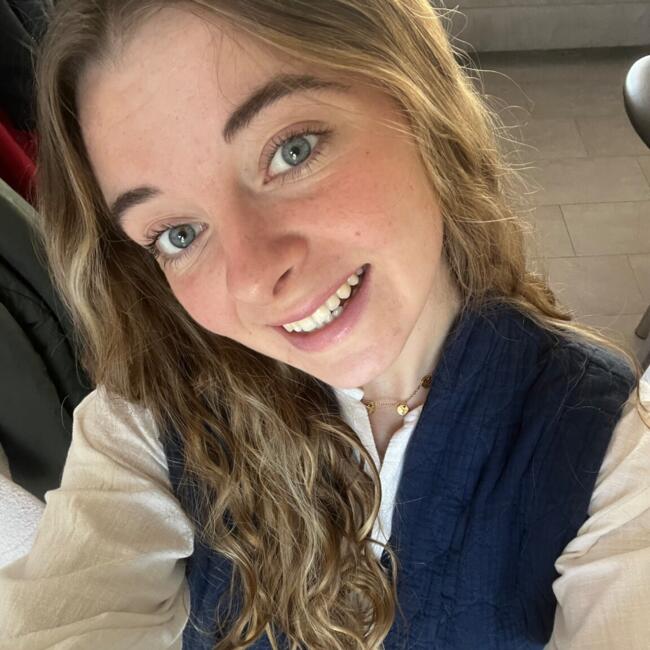 Babysitter in Bordeaux: Margot