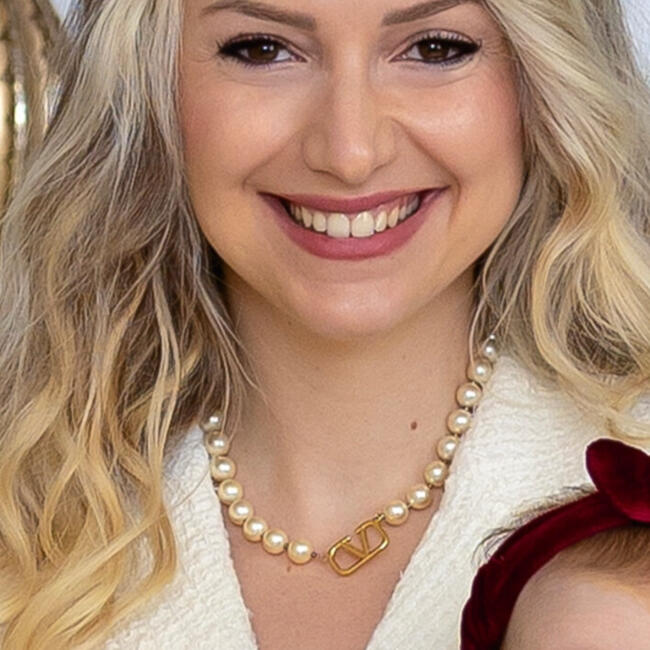 Работа детегледачка в София: Victoria