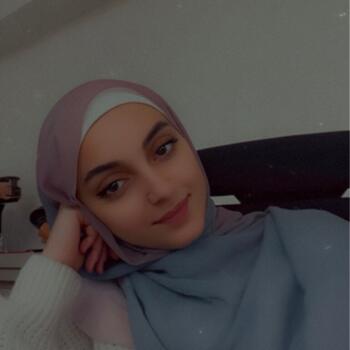 İstanbul bölgesinde bebek bakıcısı: Houda