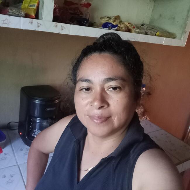 Babysitter in Panama City: Esther