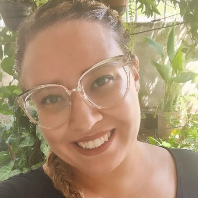 Babá em Colombo: Adeise