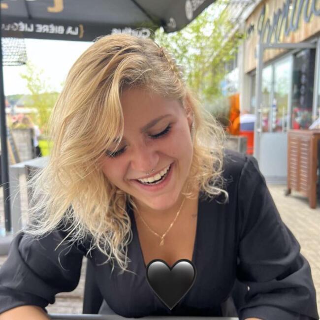 Babysitter in Huy: Manon