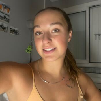 Baby-sitter in Reims: Lena