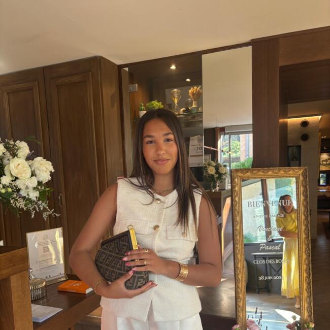 Babysitter in Mantes-la-Jolie: Tesnime