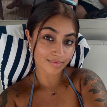 Babysitter Gold Coast: Aisha