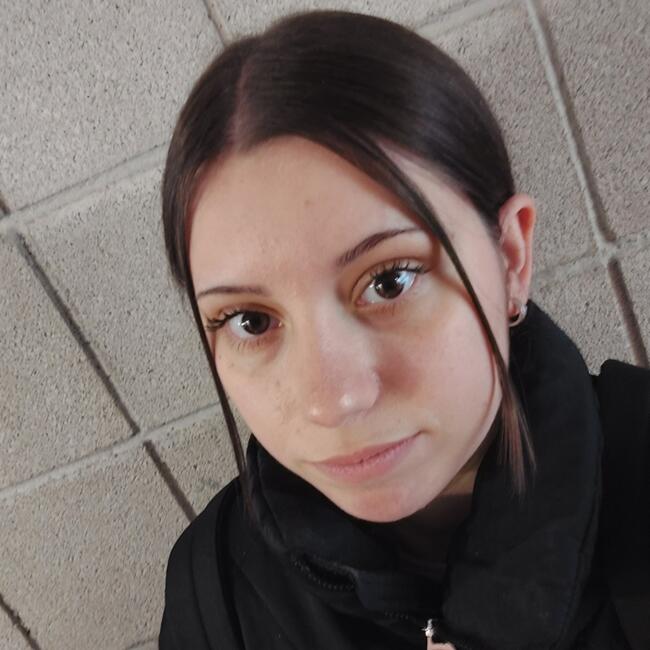 Babysitter in Santa Coloma de Gramenet: Carla