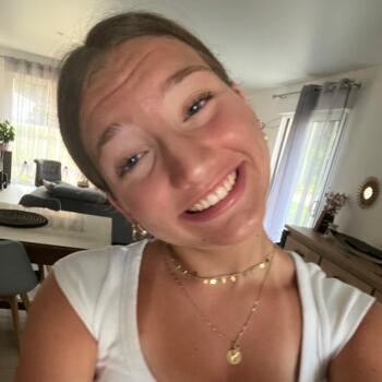 Babysitter in Montcaret: Meline