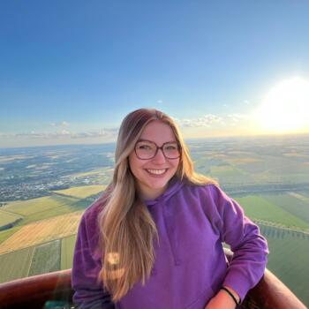 Babysitter in La Riche: Adèle