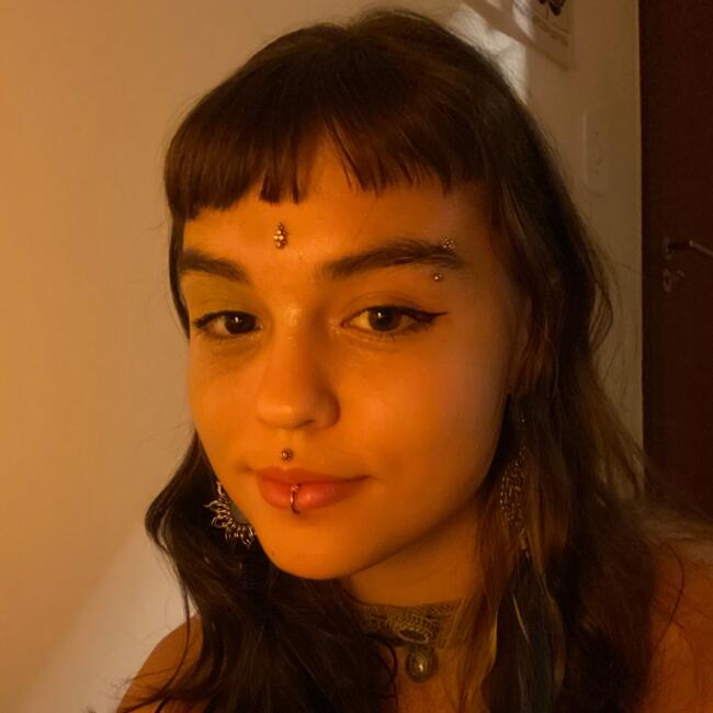 Babysitter in Brasília: Yara