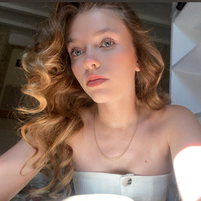 Babysitter in Crépy-en-Valois: Emma