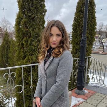 Baby-sitter à Anvers: Julia
