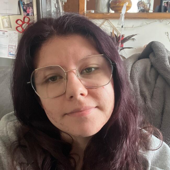 Babysitter in Blaru: Léana