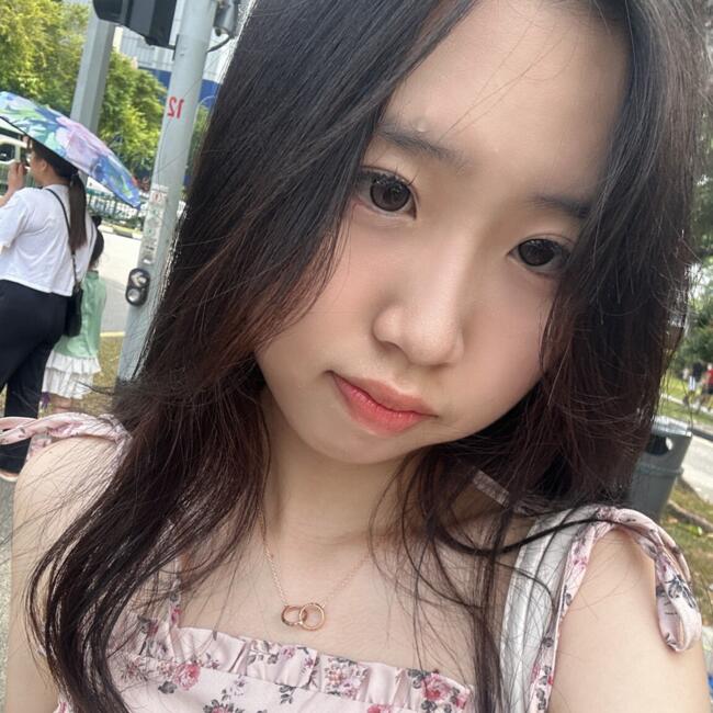 Babysitter in Singapore: Hankyel